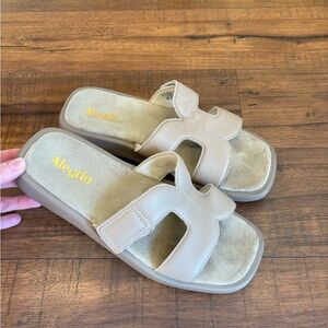 Alegria Portia Sandal Platform Shoe Beige Womens 39 US 9-9.5